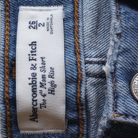 Abercrombie 4" Mom Short High Rise Cutoff Denim Shorts 26/2 - Picture 3 of 8